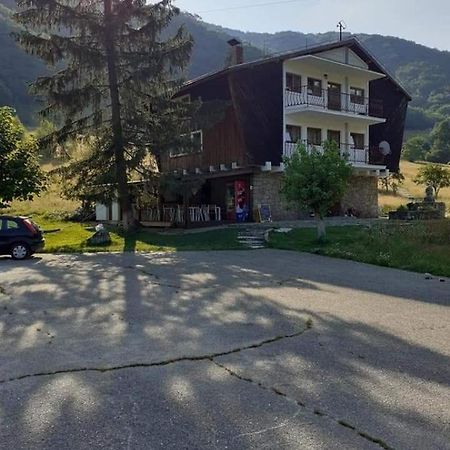 Pensiunea Costesti Kültér fotó